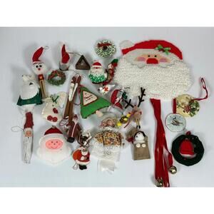 Lot 26 Vintage Handmade Felt‎ Fabric Quilted Figural Christmas Ornaments